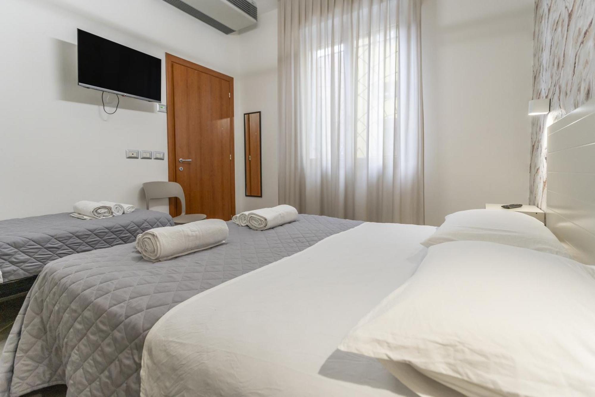 Residence Rimini Relax Bagian luar foto