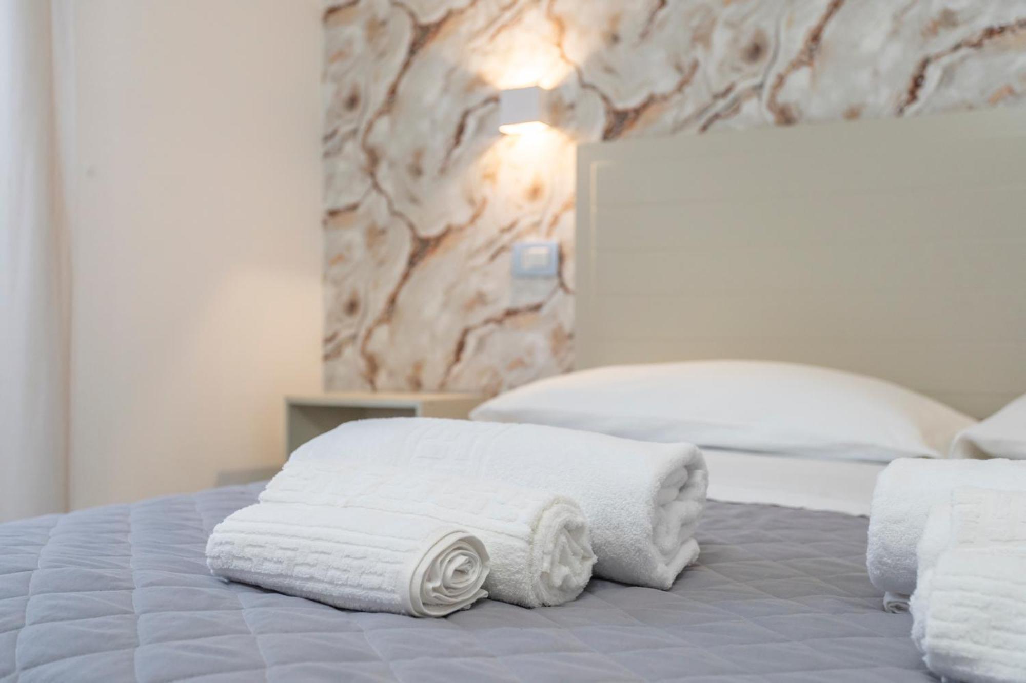 Residence Rimini Relax Bagian luar foto